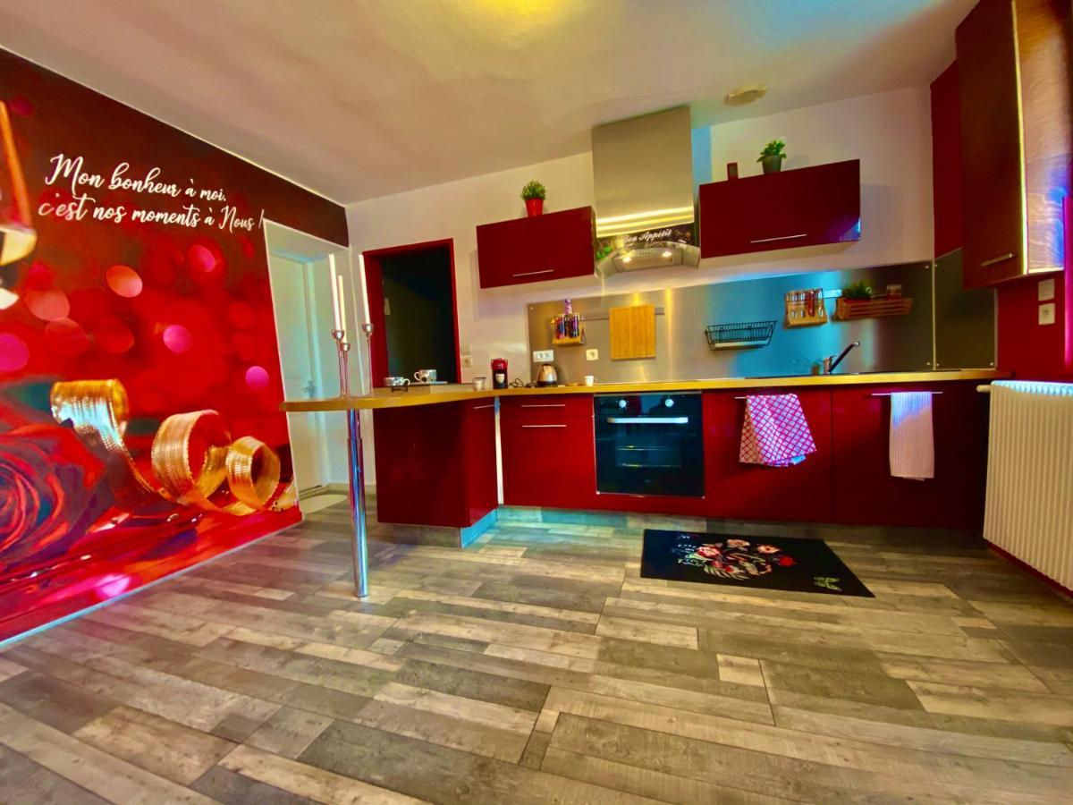 Suite Avec Jacuzzi Et Sauna Privee Evreux Exterior photo